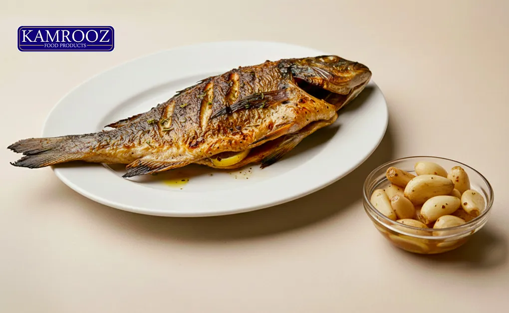 ترشی-سیر-و-ماهی